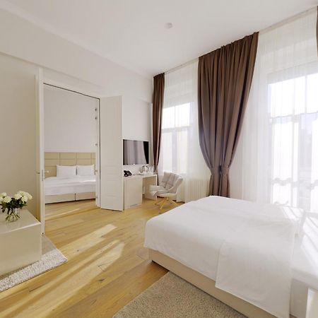 Lanterna Rooms City Center Novi Sad Luaran gambar