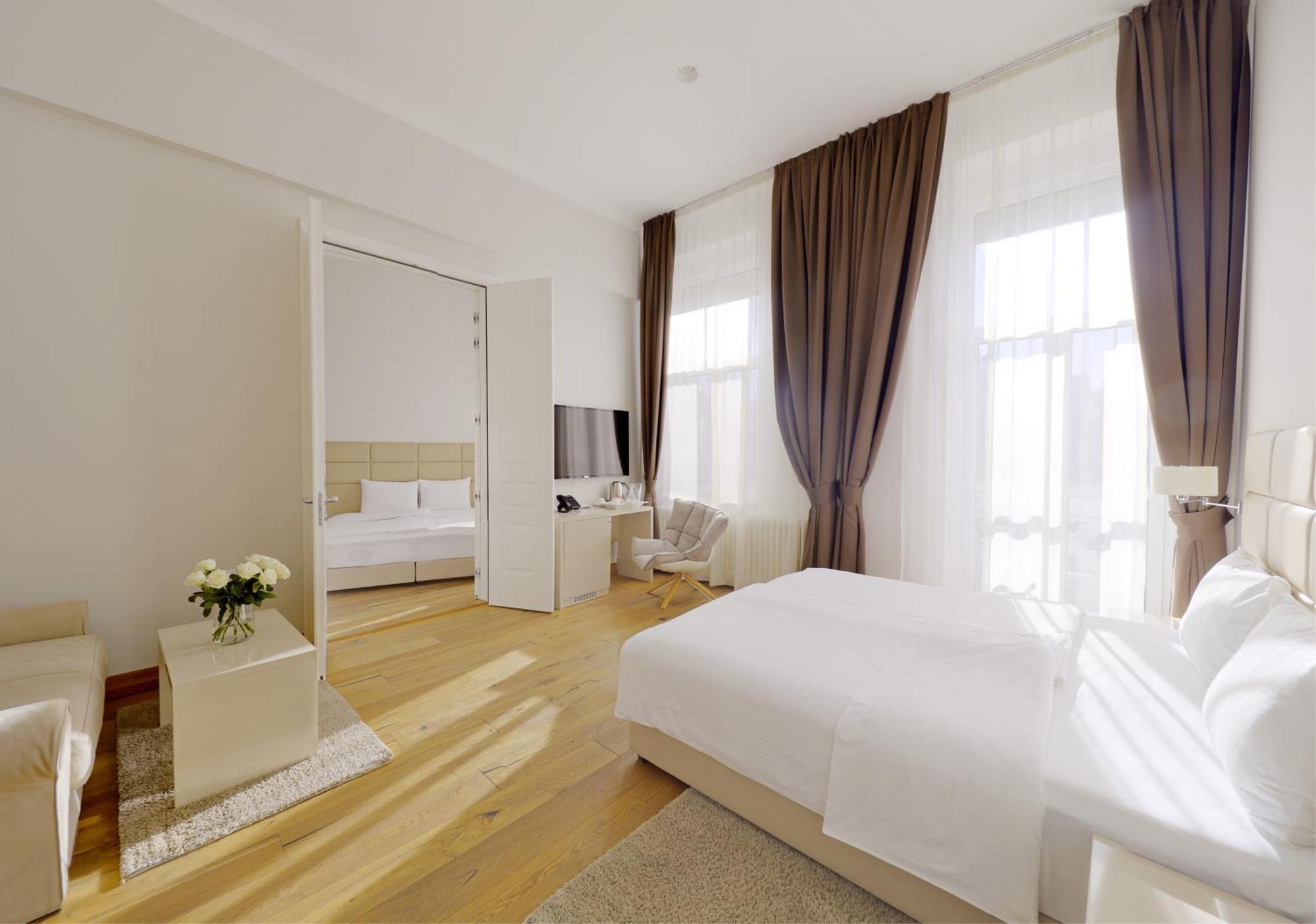 Lanterna Rooms City Center Novi Sad Luaran gambar